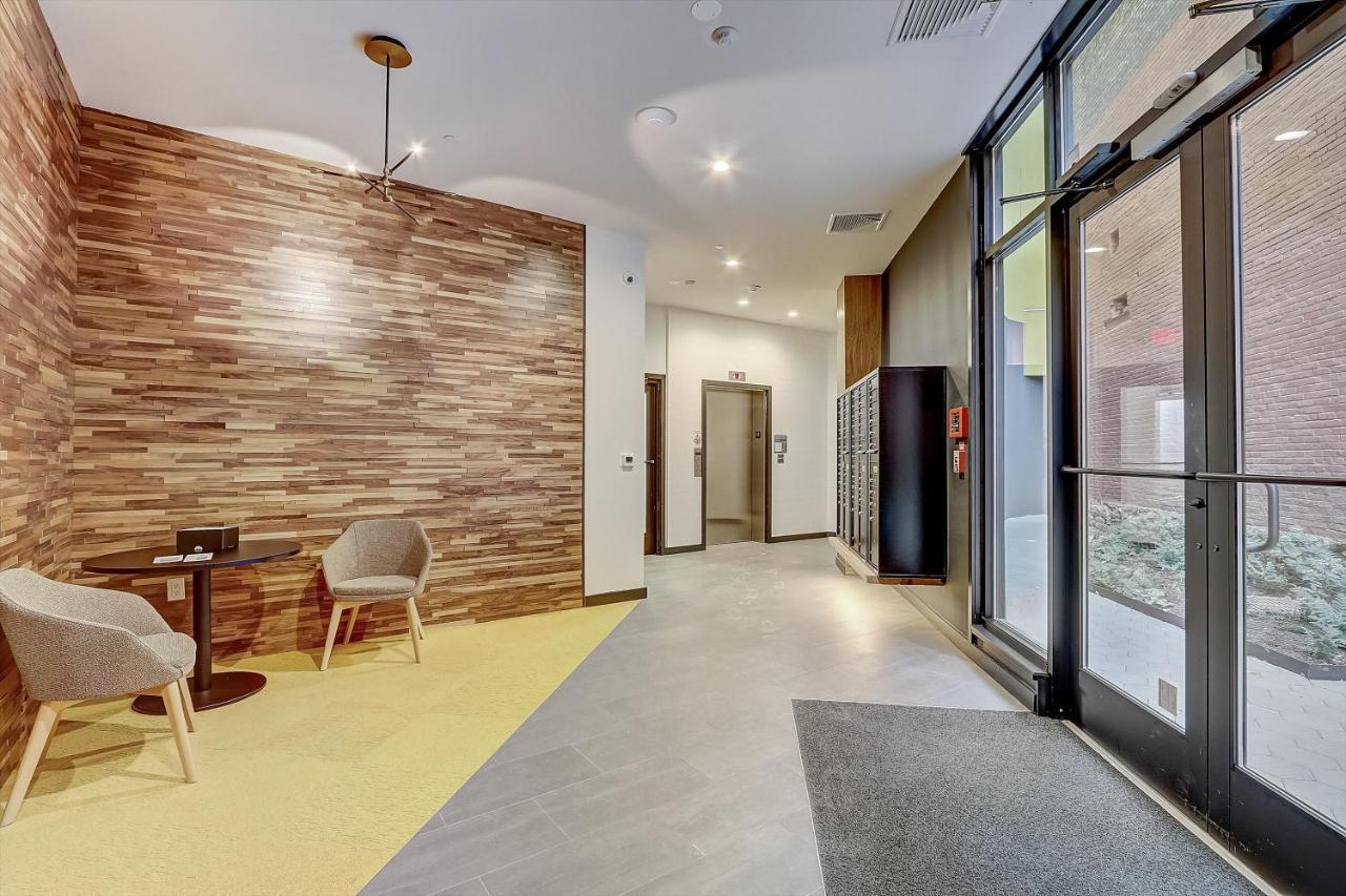 Frontdesk The Glenwood Apts Brewerytown Philadelphia Apartment Exterior photo